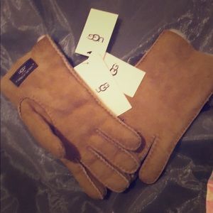 UGG gloves